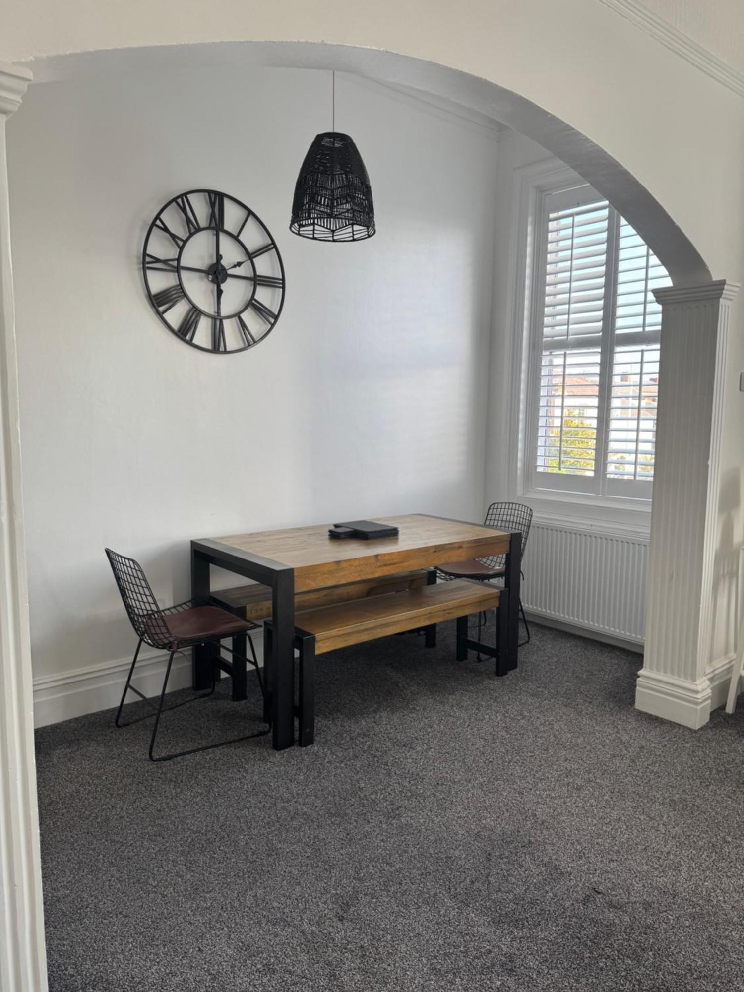 Spacious Victorian Birkdale Apartment With Garden Southport Eksteriør bilde