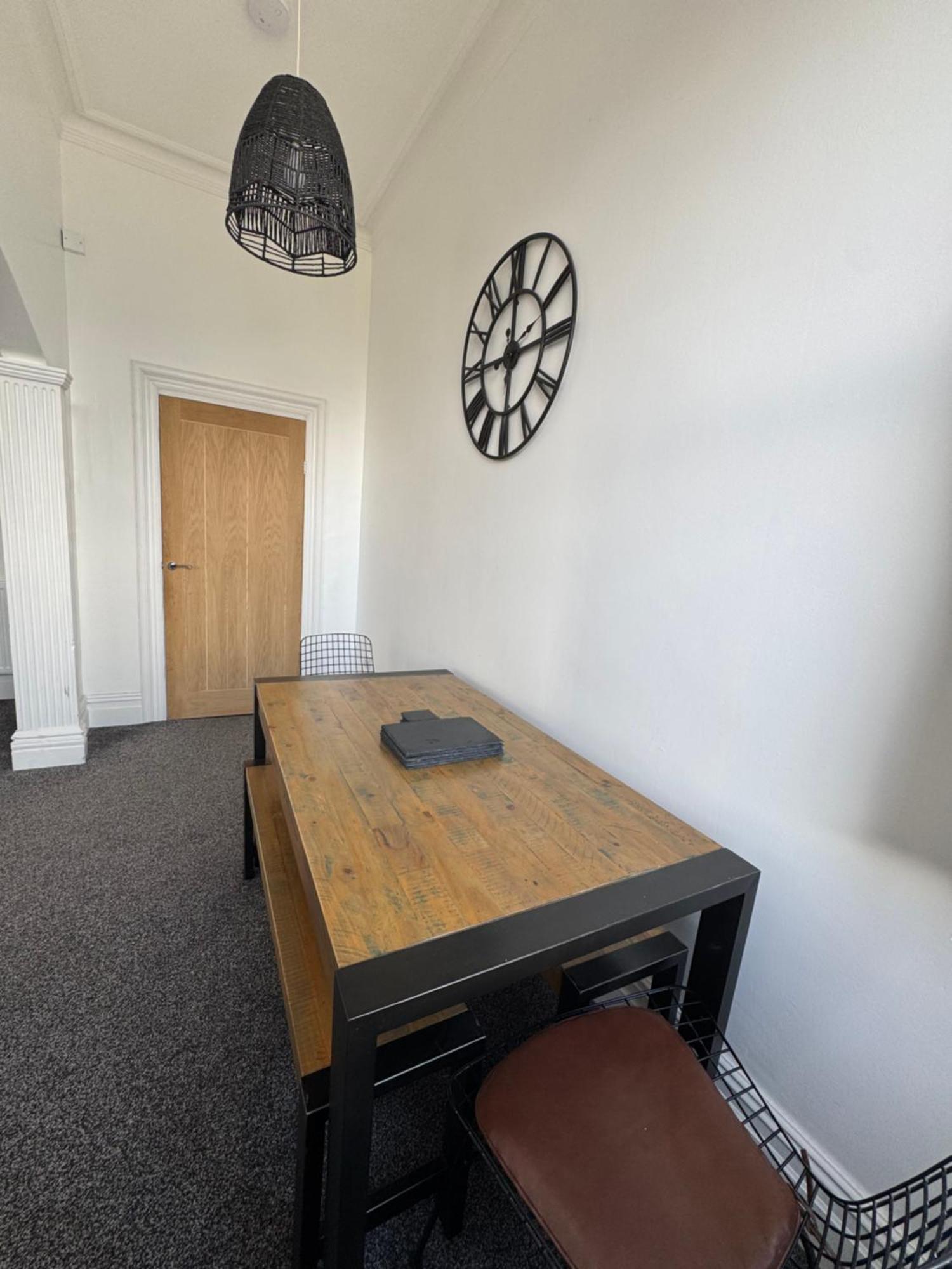 Spacious Victorian Birkdale Apartment With Garden Southport Eksteriør bilde